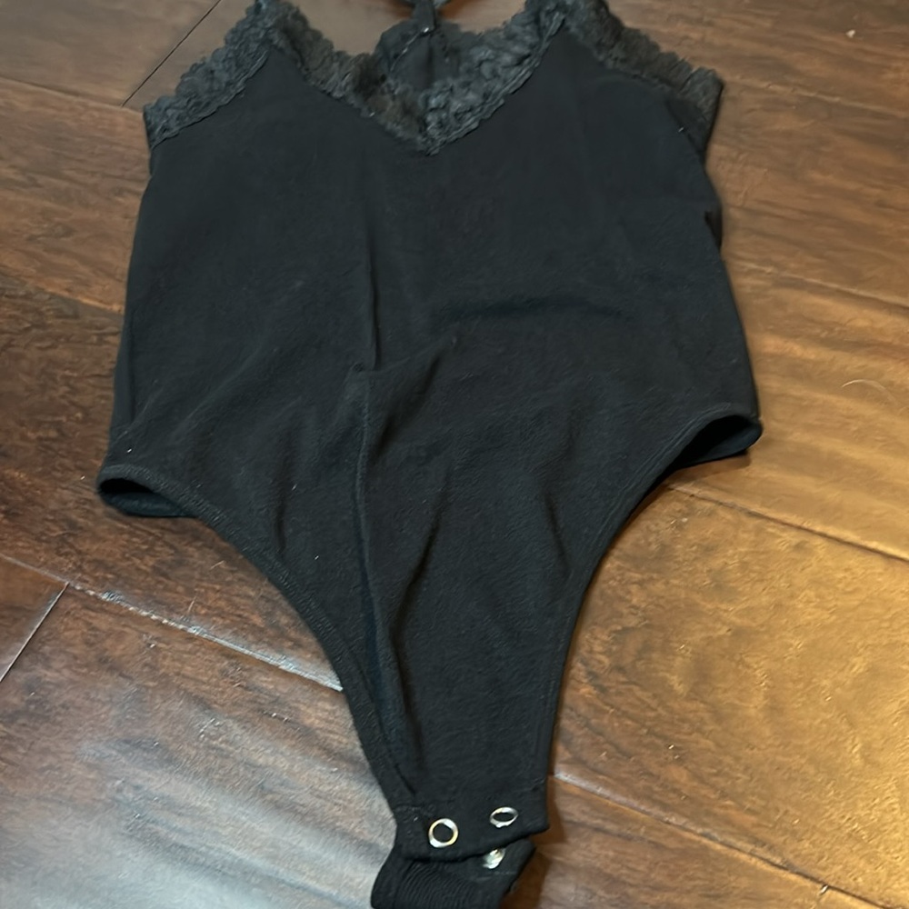Black Lace Spaghetti Strap Bodysuit - Picture 3 of 4